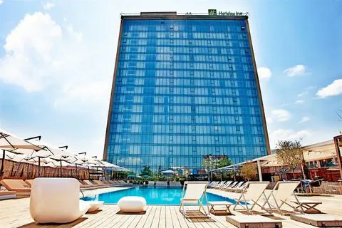 Holiday Inn