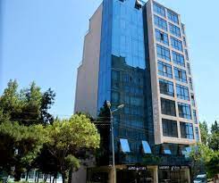 L plaza