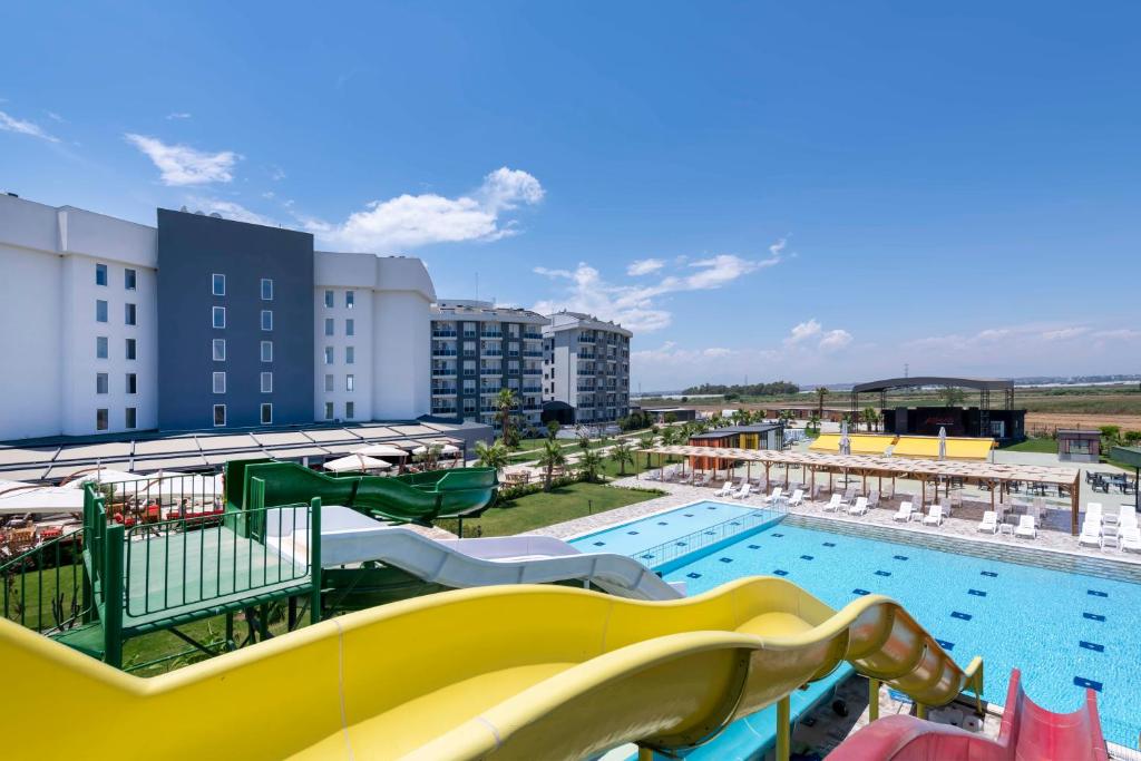Jura Lara (Royal Towers)