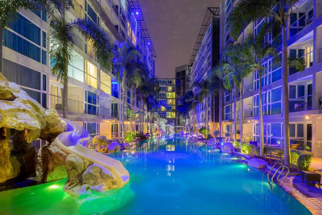 Centara azure / nova suites