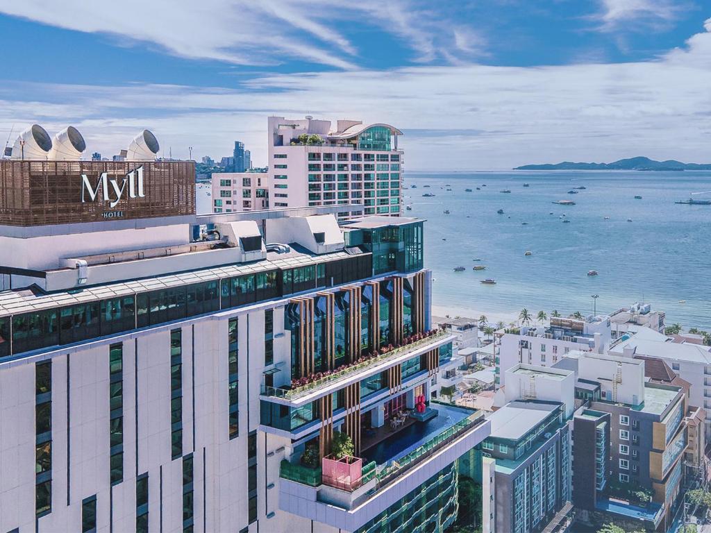 Mytt Beach pattaya