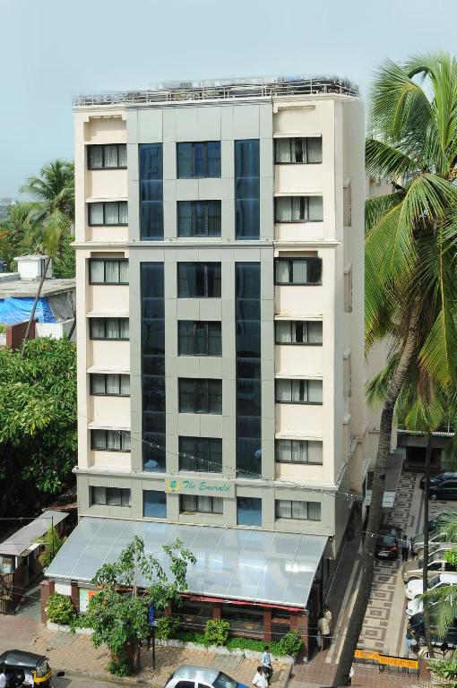 Salcete Beach Resort The Emerald Hotel And Executive Apartments