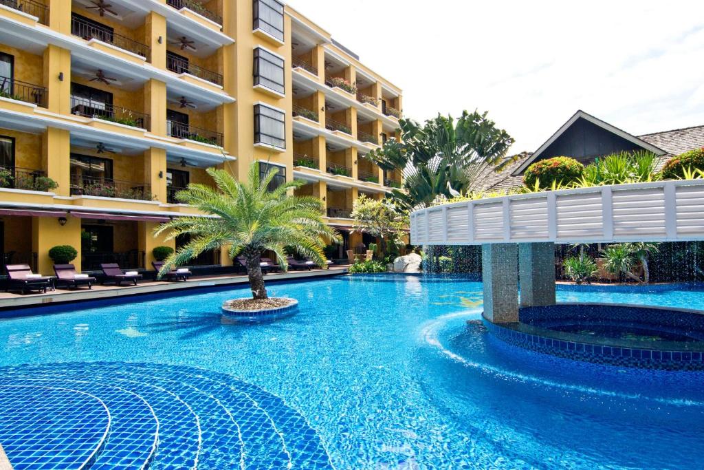 lk mantra pura resort pattaya