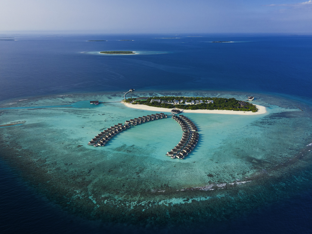 MÖVENPICK RESORT KUREDHIVARU