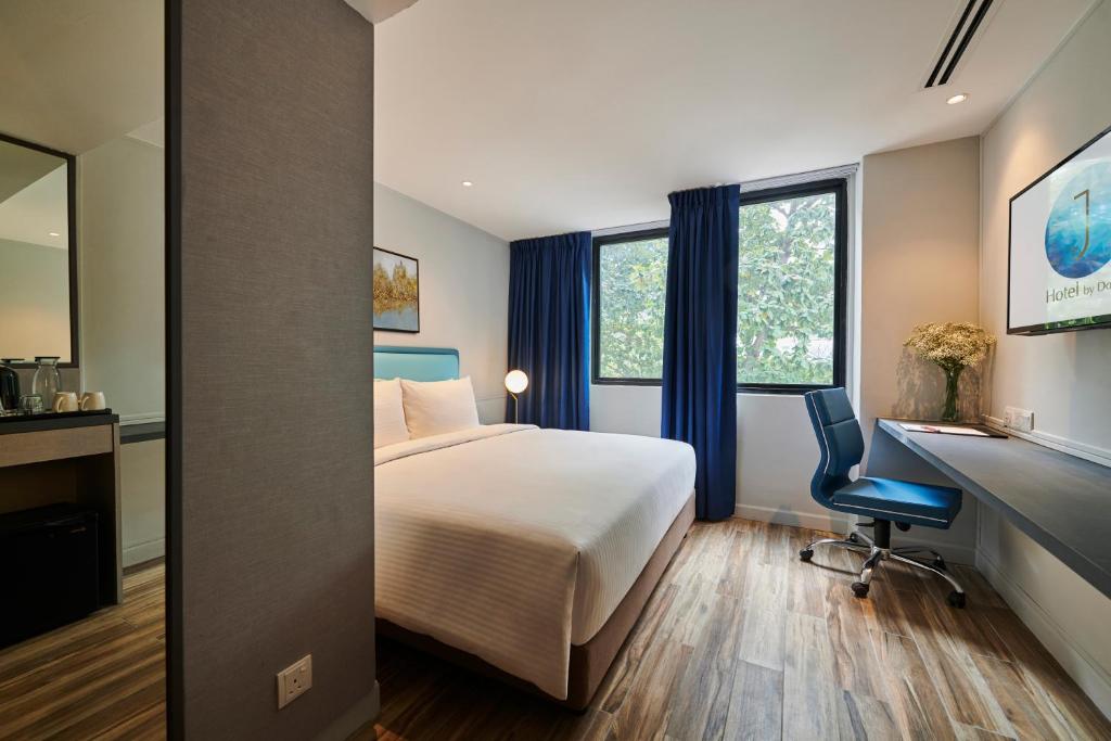 j hotel by dorsett