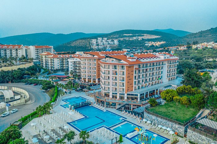 Ramada Resort By Wyndham Kusadasi