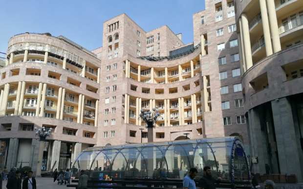 Median Hotel